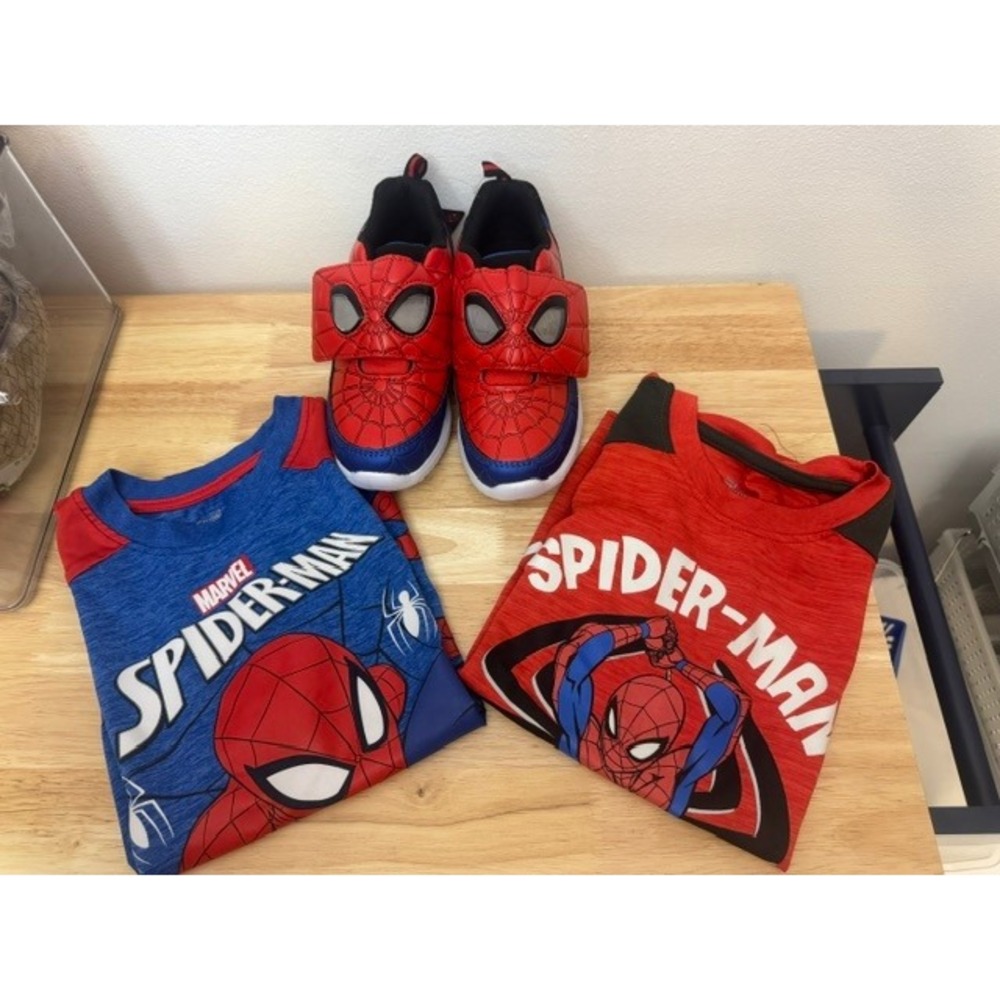 Marvel Spider-Man Boys 3pc Set Light Up Sneakers Size 1 and 2 Tees Size 7